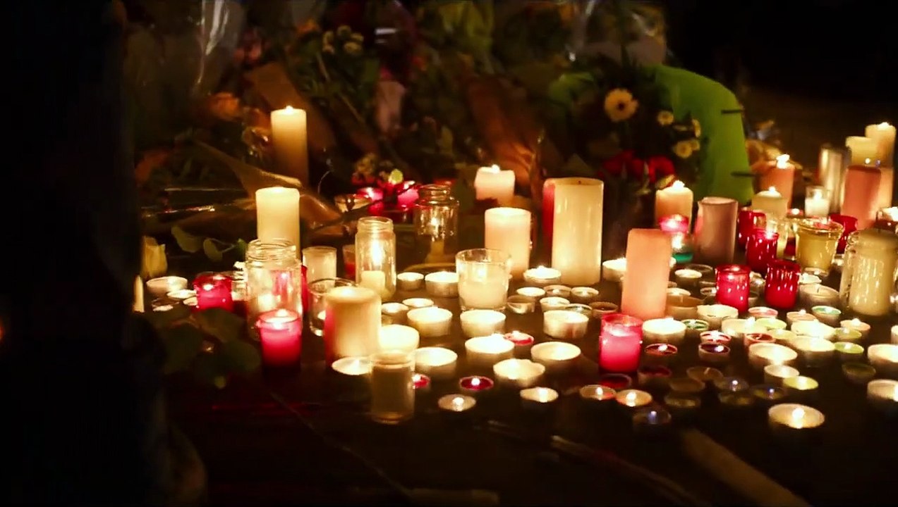 Memorias de París Tráiler