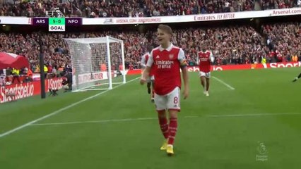 Martin Odegaard Scores as Arsenal Dominates Nottingham Forest 5-0 ⚽