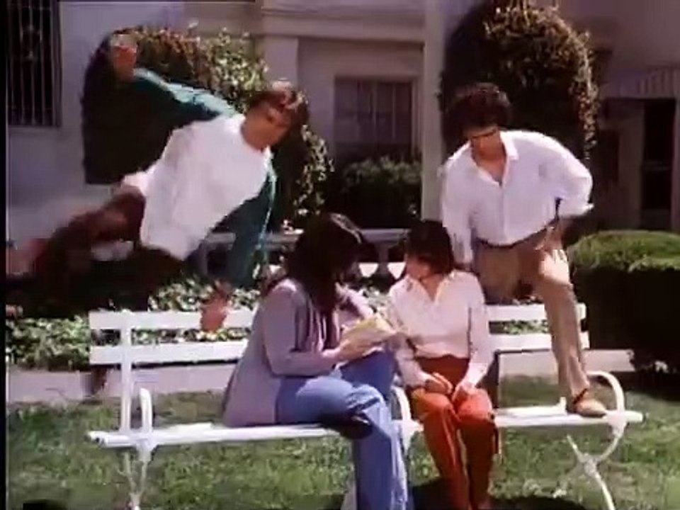 Bosom Buddies - Se1 - Ep07 HD Watch HD Deutsch
