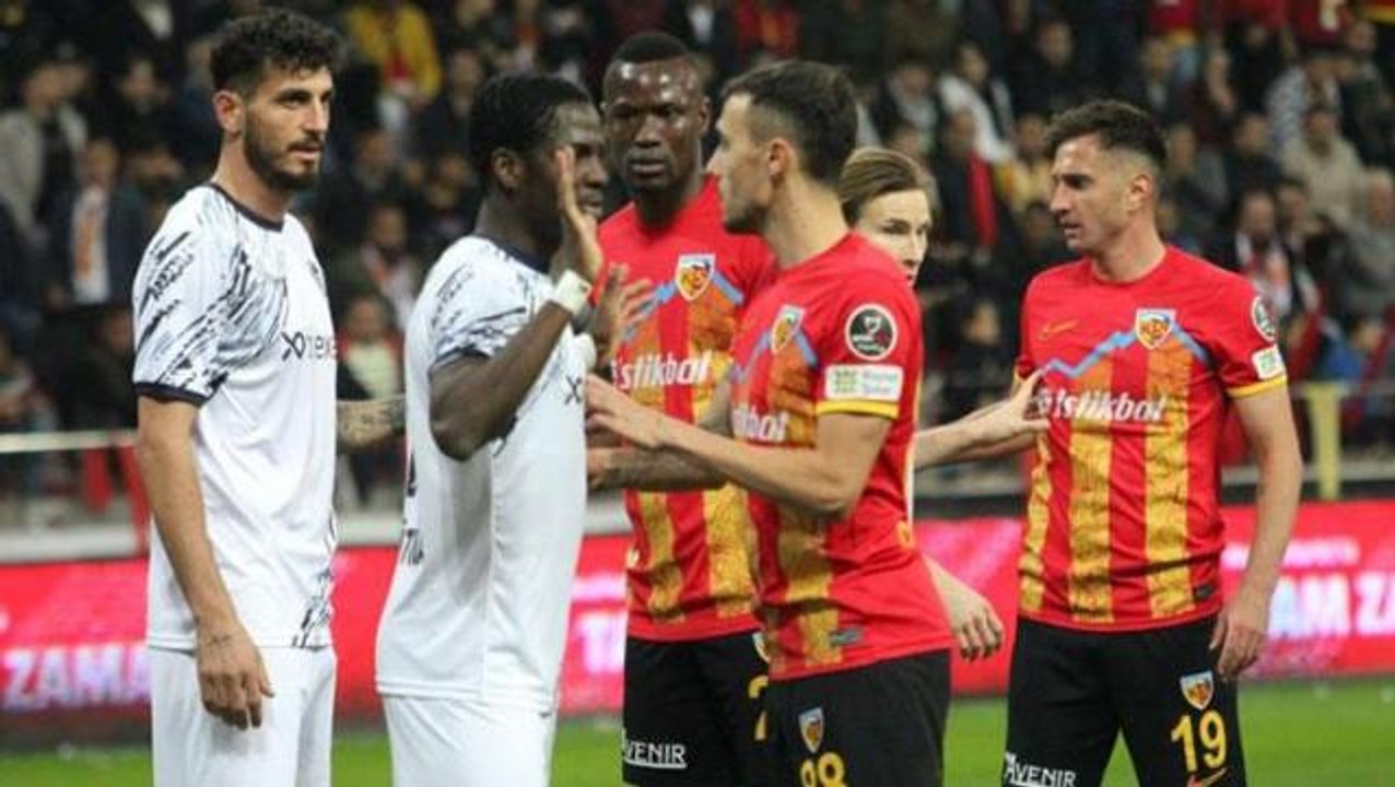 Kayserispor'dan müthiş geri dönüş! Adana Demirspor üstünlüğü koruyamadı
