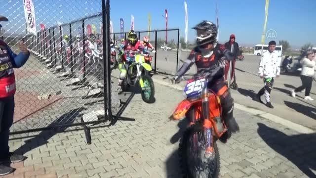 AFYONKARAHİSAR - Türkiye Motokros Şampiyonası'nın final yarışları tamamlandı