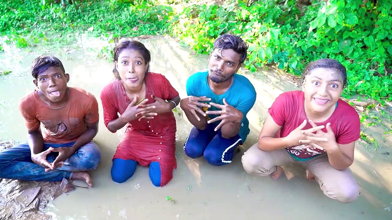 Totally Amazing New Funny Video  Top Comedy Video 2022  Funny Family