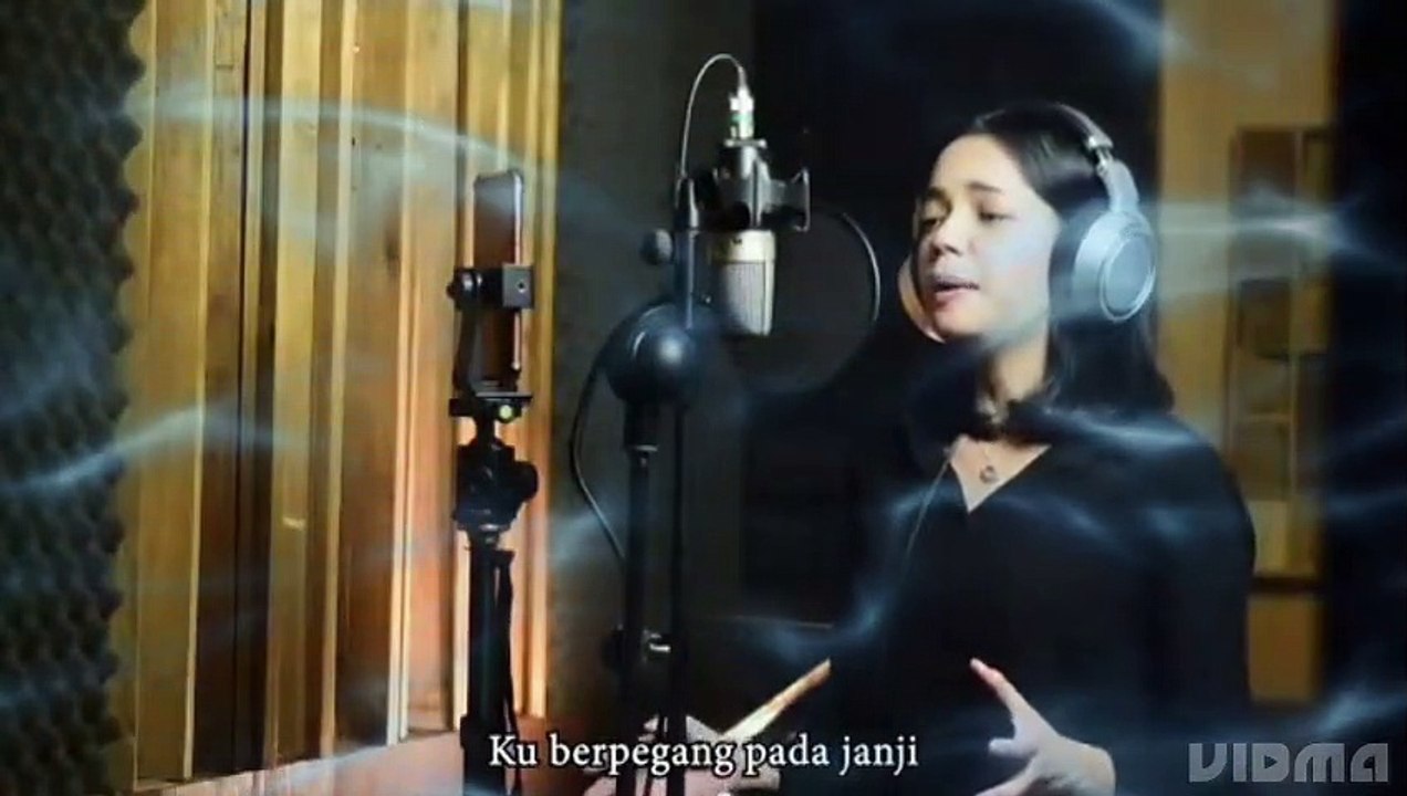 Berlayar tak bertepi - cover Salma Putri