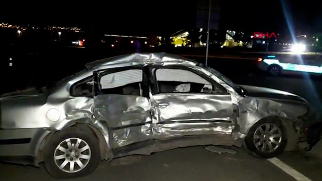 İşçi servisi ile otomobil çarpıştı: 1 ölü, 15 yaralı