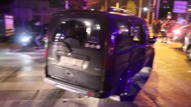 Polis aracının karıştığı kazada 2'si polis 5 kişi yaralandı