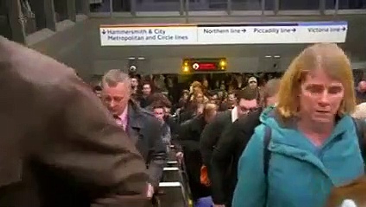 Inside the Tube - Going Underground - Se1 - Ep04 - The First Modern HD Watch HD Deutsch