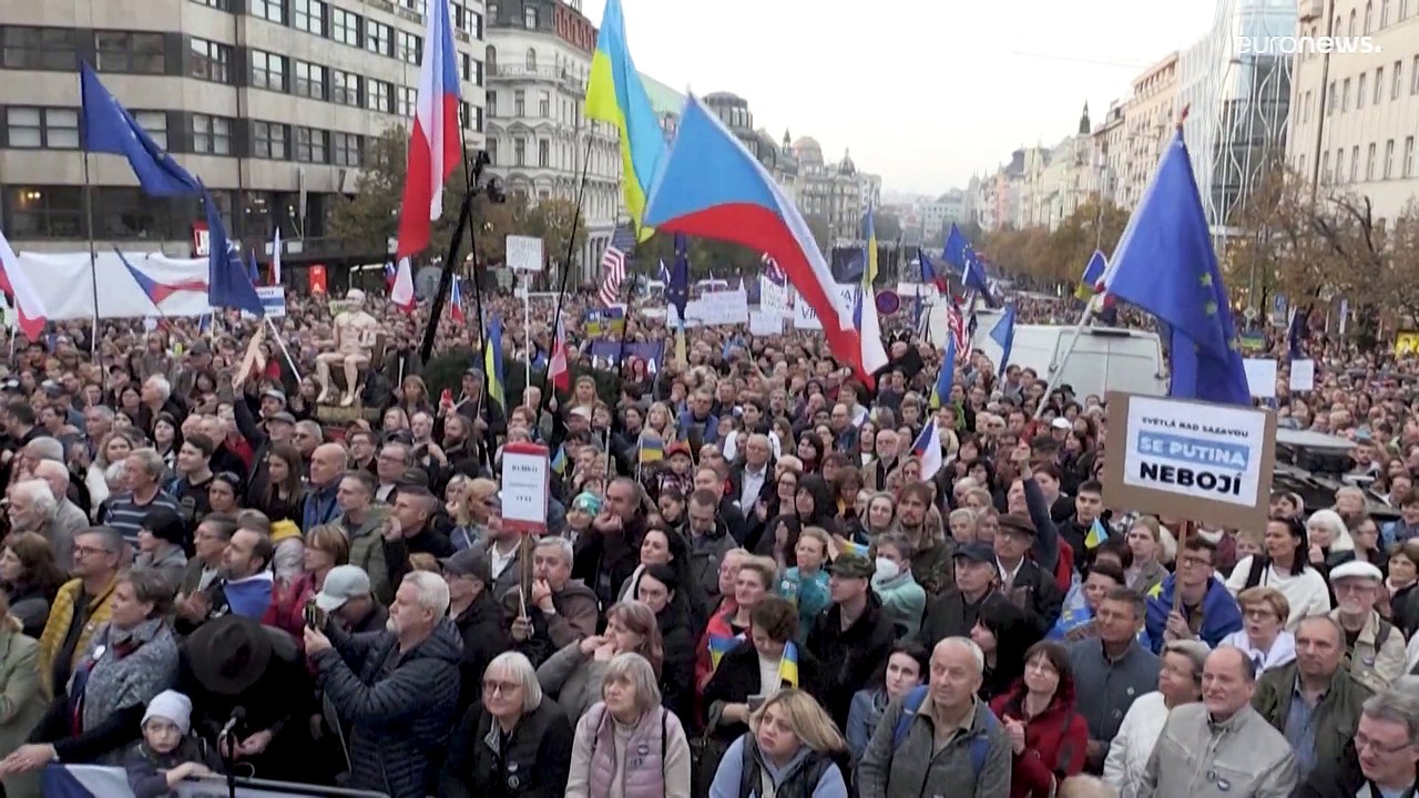 'Gegen die Angst' - Massendemo mit Olga Selenska in Prag