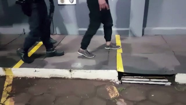 Homem de 53 anos é detido por violência doméstica contra a mãe