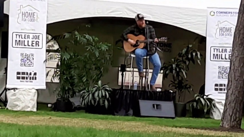 Tyler Jeo Miller Canadian Singer Live Performance! Best Canadian songwriter !