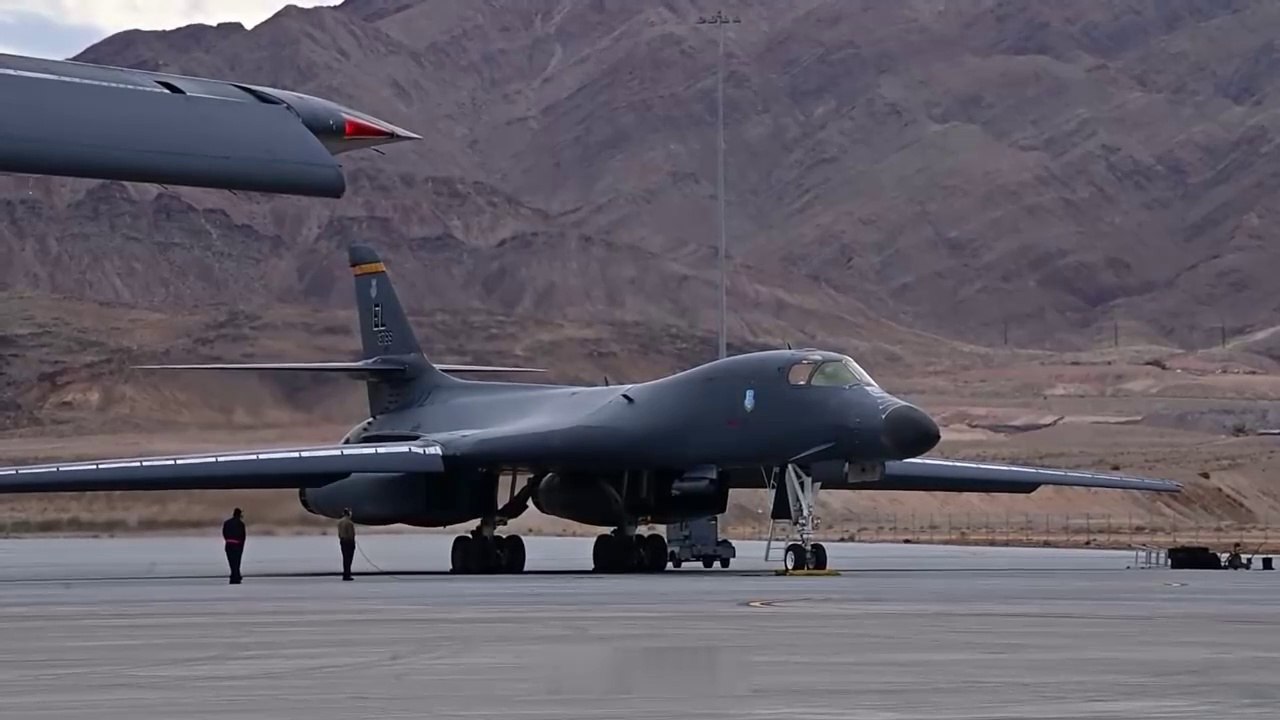B-1 Lancer Flight, Takeoff & Landing, Training Footage • Aircraft ...
