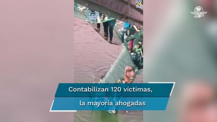 Mueren decenas al colapsar puente en la India