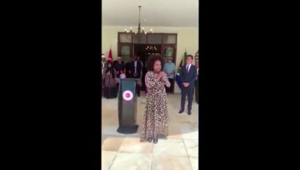 Güney Afrikalı sanatçını İstiklal Marşı performansına beğeni yağdı