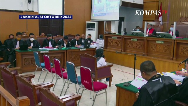 Hakim Cecar Susi: Kalau Keterangan Saudara Berubah-Ubah, Saya Perintahkan Jaksa Proses Saudara!