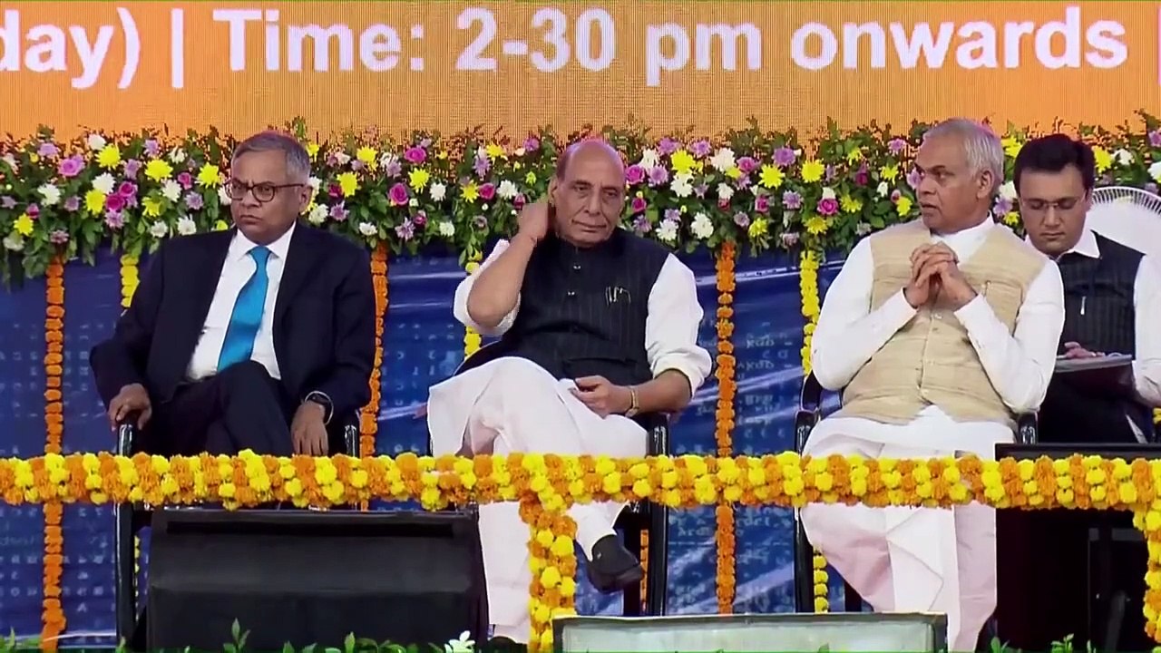 शिक्षा और संस्कृति के केंद्र, वडोदरा को Aviation Sector के Hub के रूप में नई पहचान मिलेगी_ PM Modi