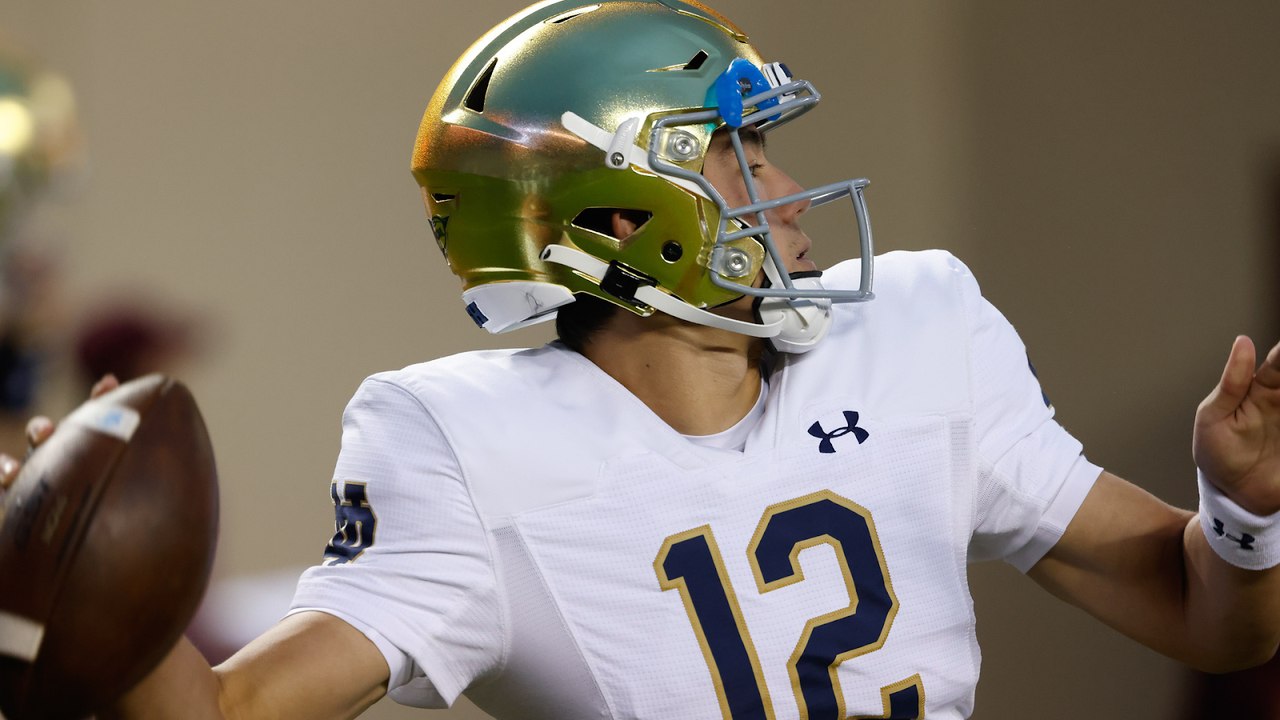 Notre Dame Knocks Off #22 Syracuse In Carrier Dome
