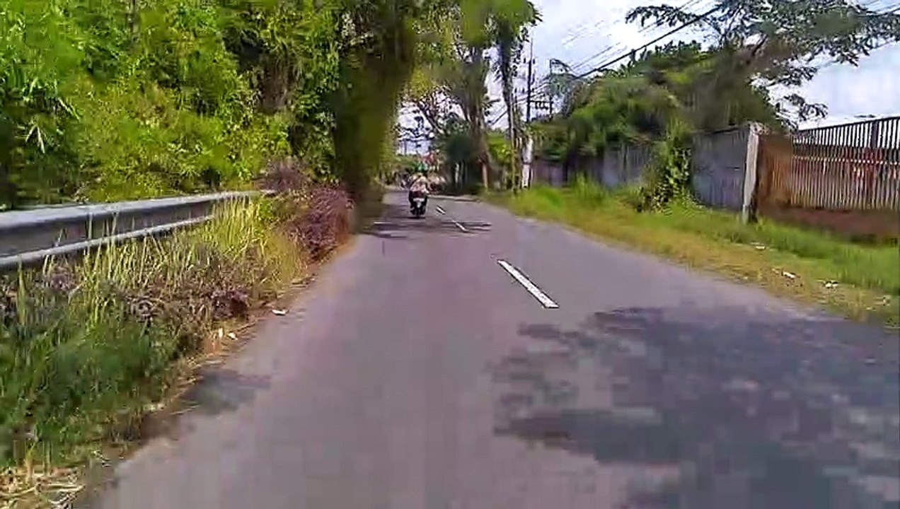 Menyambangi jalan ke pemandian selokambang dan tumpak selo