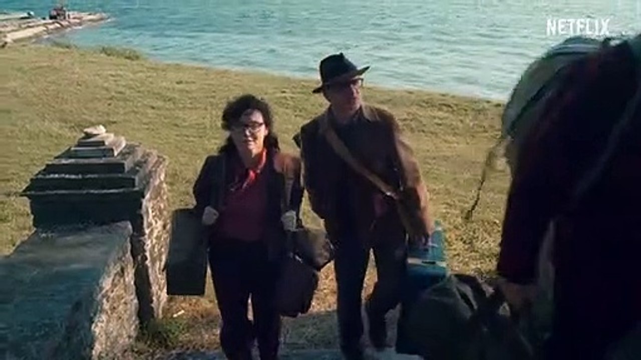 Guillermo del Toro's Cabinet of Curiosities 'The Murmuring' Trailer OV