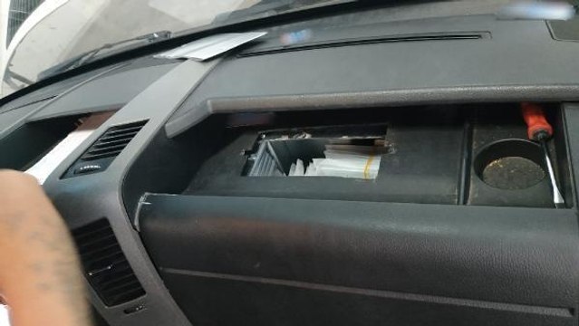 Ticaret Bakanlığı: Habur'da çok sayıda kaçak cep telefonu ele geçirildi