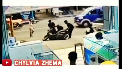 Kelakuan warga +62 gak ada akhlak