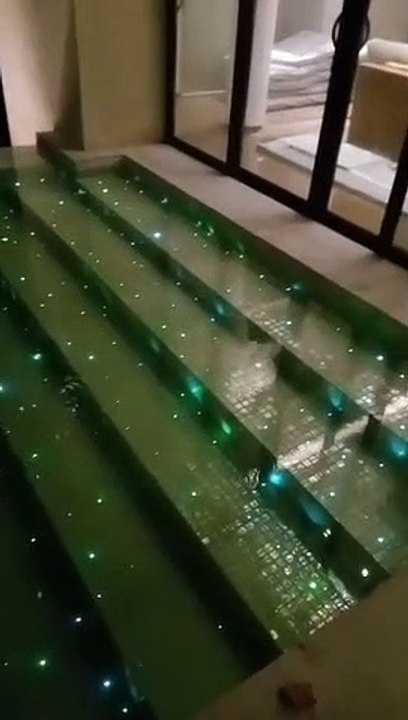 Lampu kolam yang indah