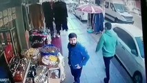 Medrese talebelerine ikramda bulunmak istedi! Esnafın tatlı telaşı izleyenlerin içini ısıttı