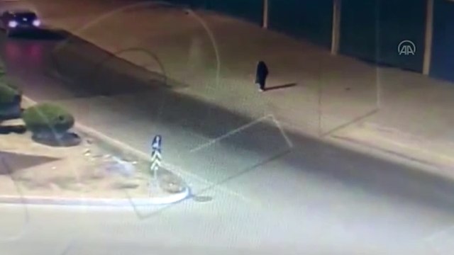 Mersin'de ayağından vurularak yakalanan kadın kılığındaki gasp zanlısı tutuklandı