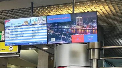 صور ترويجية عن المقصد السياحى المصرى على شاشات مطار القاهرة