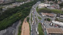 Bolsonaristas bloquean carreteras en Brasil tras resultado electoral