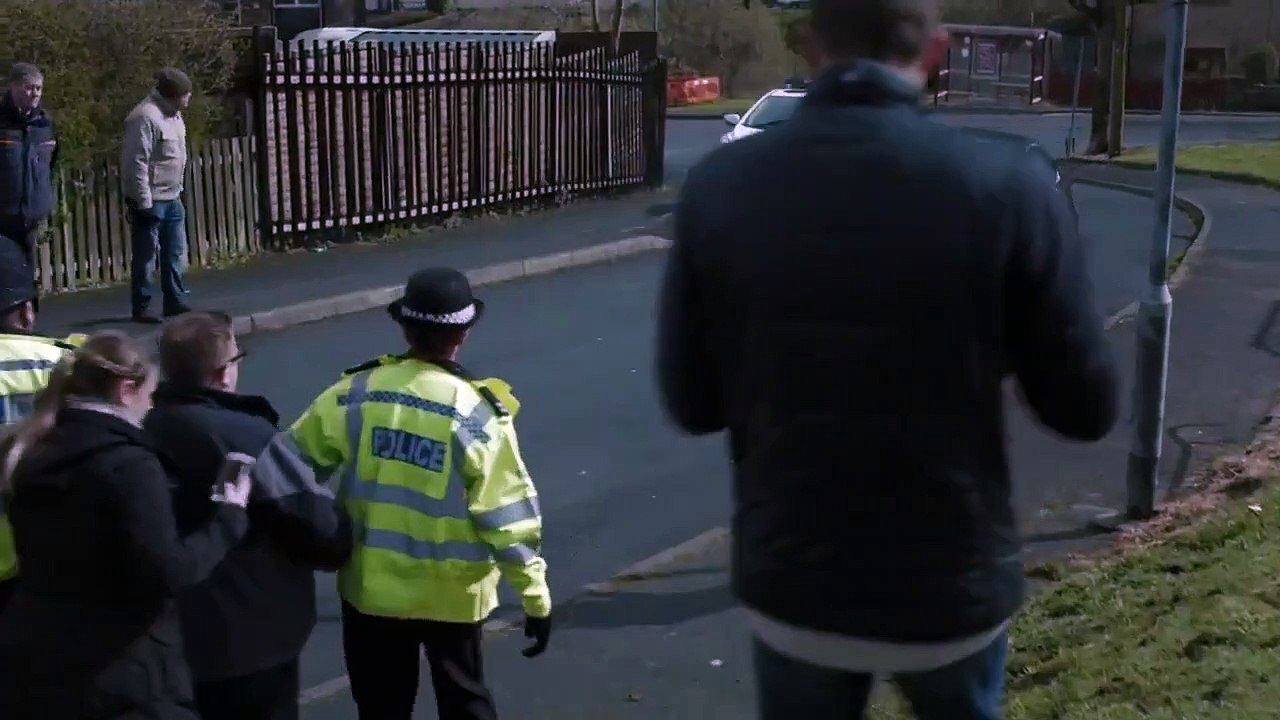 In The Dark - Se1 - Ep01 - The Body HD Watch HD Deutsch