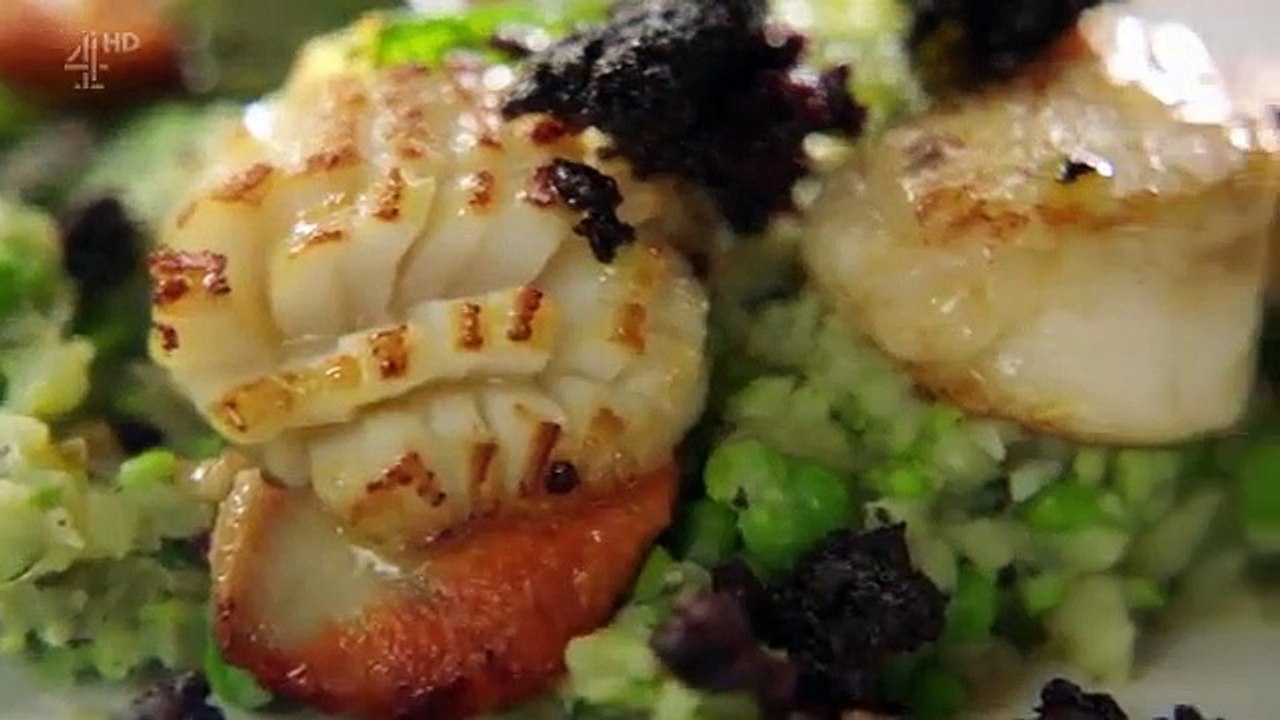 Jamie's Quick and Easy Food Se1 Ep01 Scallops, Flatbreads, Steak
