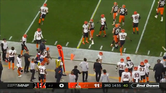Cincinnati Bengals vs. Cleveland Browns Full Highlights 3rd QTR _ NFL Week 8_ 2022