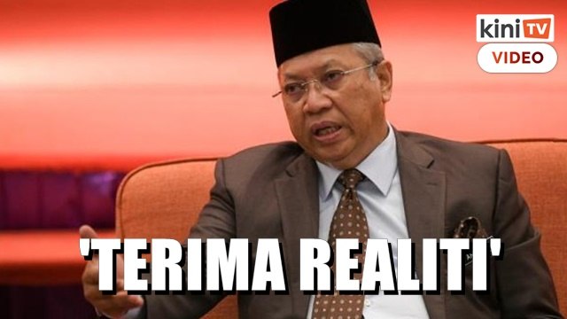 'Jangan gelabah seolah-olah jadi calon segala-galanya' - Annuar