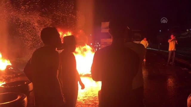 Brezilya'da Bolsonaro destekçileri otoyolu araç trafiğine kapattı