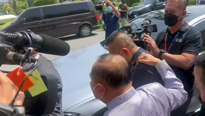 บิ๊กป้อม ปัด ไม่มียุบสภาฯ ธ.ค. นี้ ปฏิเสธตอบทุกคำถาม