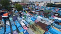 Millones de filipinos celebran en los cementerios el Día de Todos los Santos