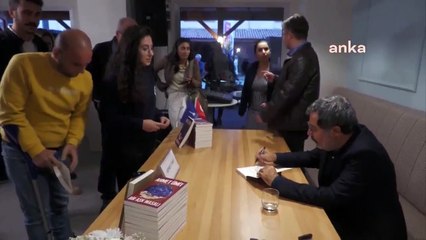 Ahmet Ümit'ten AKP'li Ünal'a: Bir tanesi zırvaladı 'Türkçe ile yazılmaz falan' diye, 25 tane kitap yazdım bu dille