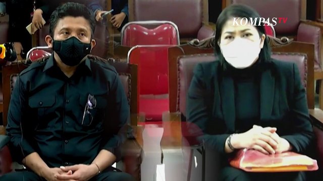 Momen Ferdy Sambo dan Putri Candrawathi Kompak Pakai Baju Hitam Saat Sidang