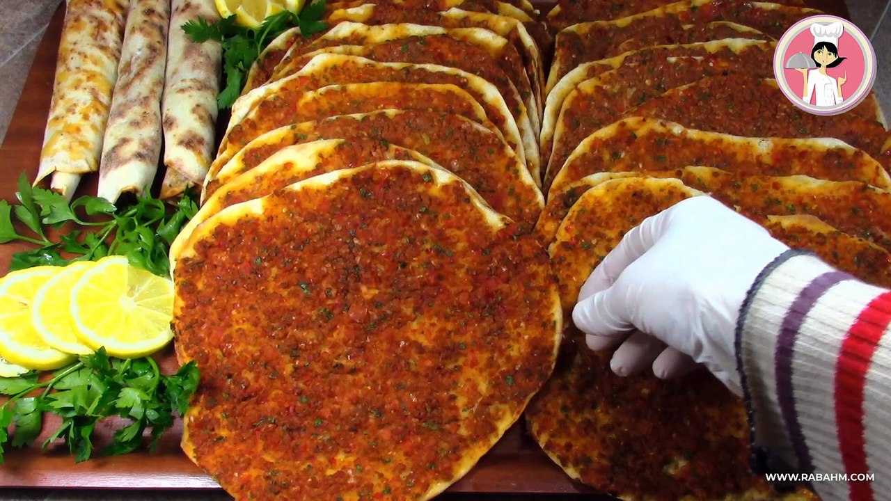 لحم  بالعجين