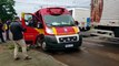Sete pessoas ficam feridas após forte colisão entre ônibus e caminhão no Bairro Periolo