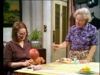 On The Buses - S05 - E01 - The Nursery