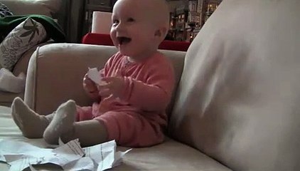 LOL - Baby laughing tear a paper