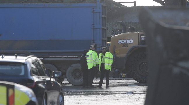 Video from Skelton Skips as police investigate discovery of human remains in Cross Green area of Leeds