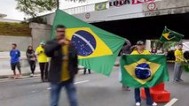 متظاهرون يقطعون طرقا سريعة في البرازيل بعد خسارة بولسونارو الانتخابات الرئاسية
