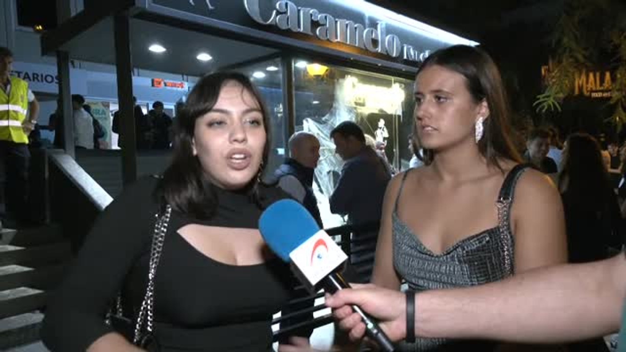 Noche terrorífica de Halloween con desalojos, c...