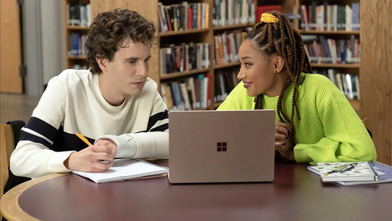 Ben Platt on “Difficult” ‘Dear Evan Hansen’ Film Experience | THR News