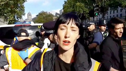 Grupo ambientalista protesta em Downing Street