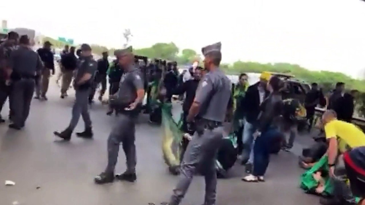 PRF dispersa bolsonaristas em Guarulhos (SP)