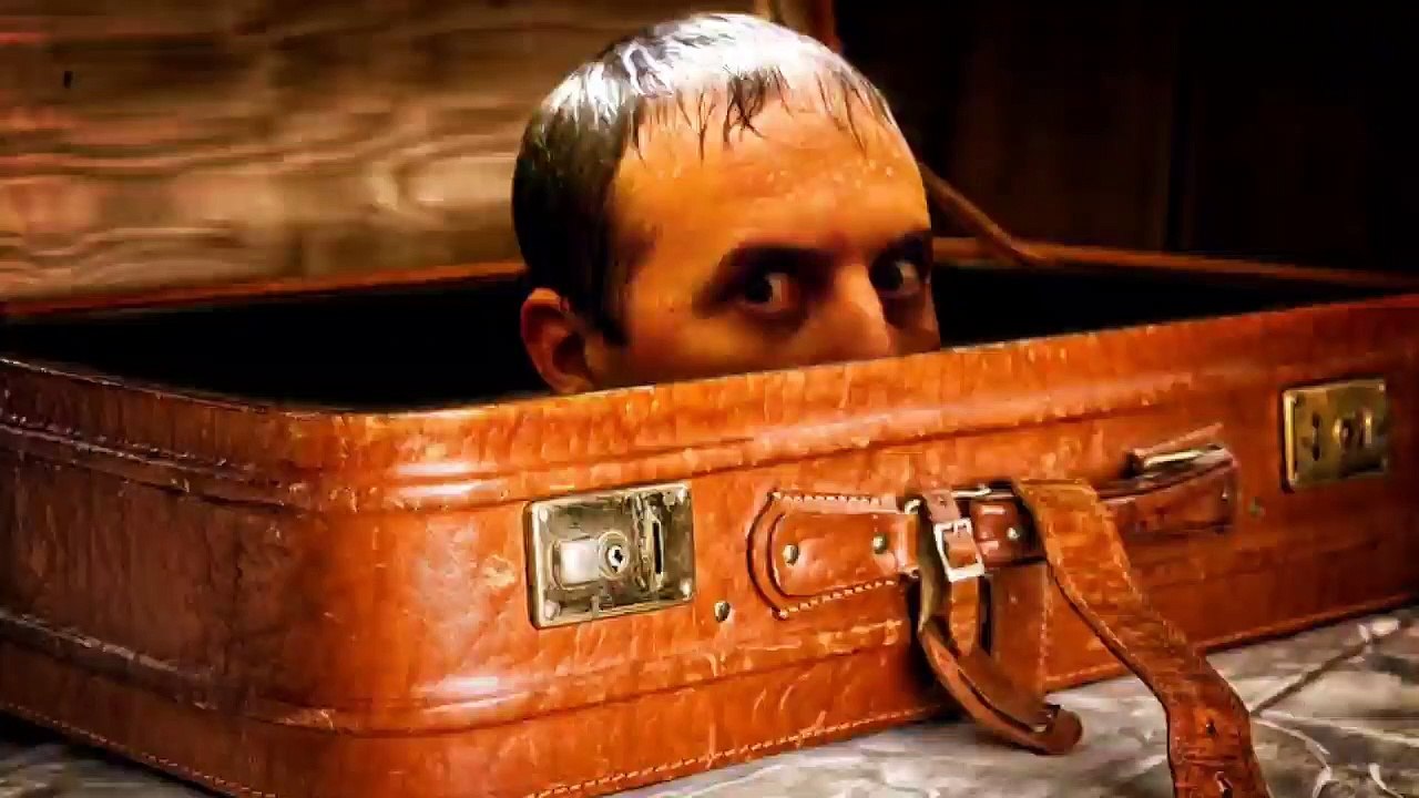 Iss Suitcase se Nikalna Impossible hai | Film/Movie Explained in Hindi/Urdu | Movie Story