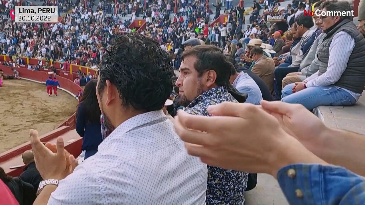 Stierkampfmesse in Peru wiedereröffnet: Aktivisten protestieren