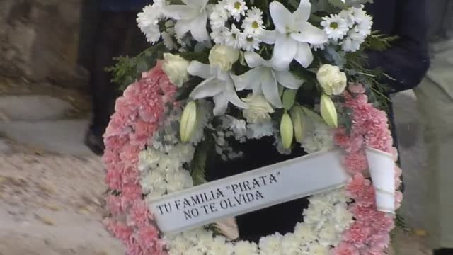 La localidad segoviana de Torrecaballeros da el último adiós a la pequeña Olivia